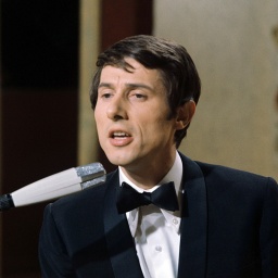 Udo Jürgens beim Grand Prix Eurovision de la Chanson in Luxemburg im Jahre 1966.