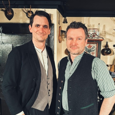 Schauspieler Florian Günther und Thomas Mandl: "Bauernschach"