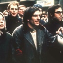 Der deutsche Studentenführer Rudi Dutschke (M) und seine Ehefrau Gretchen (links mit rosa Mütze) bei einer Demonstration.