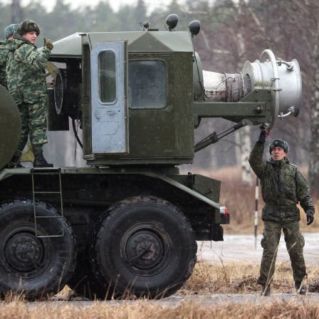 Verteidigungstruppen der russischen Armee im Dorf Bolschoje Bunkowo.