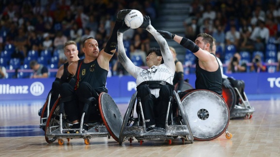 Sportschau Paralympics 2024 - Rollstuhl-rugby: Mixed (x), Gruppe A, Japan - Deutschland Im Re-live