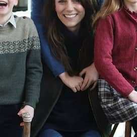 Kate Middleton mit ihren drei Kindern. Die Prnzessin soll das Bild bearbeitet haben.