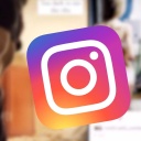 Thumbnail: Weichgezeichnete Bilder einer dünnen bzw. mageren Person von der Plattform Instagram, dazu das Logo der Plattform