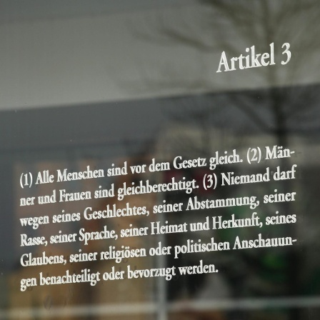 DAS GRUNDGESETZ - … und seine vier Mütter
