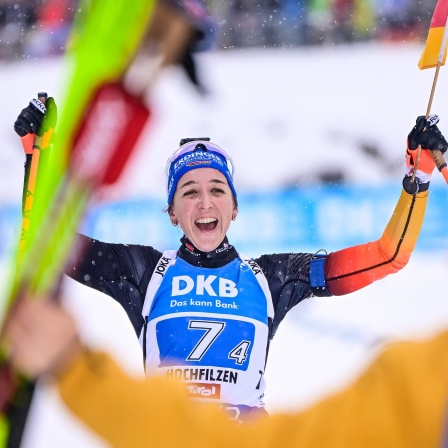 Biathletin Franziska Preuß nach dem Sieg in Hochfilzen