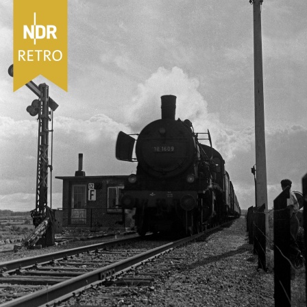 Eine Dampflokomotive der Baureihe 38 der Deutschen Bundesbahn, 1950er Jahre.