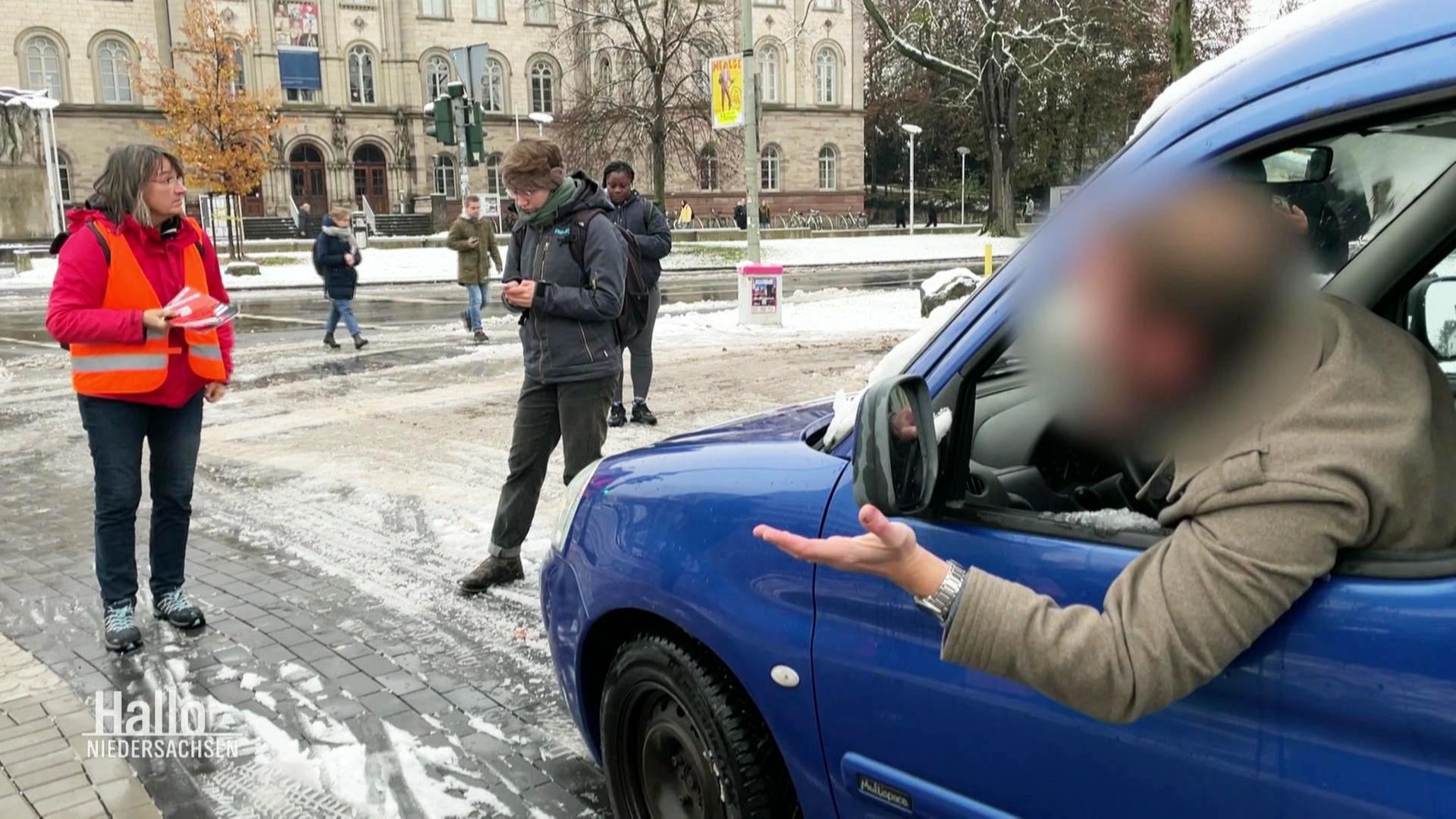 Hallo Niedersachsen: 'Letzte Generation': Klebe-Protest In Göttingen ...