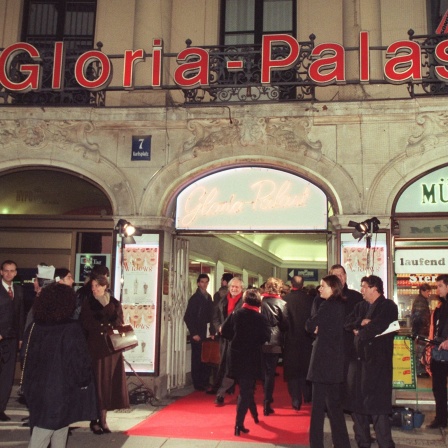 Blick auf das Münchner Premierenkino "Gloria Palast", gebaut von der Firmengründerin der Gloria Filmverleih GmbH Ilse Kubaschewski