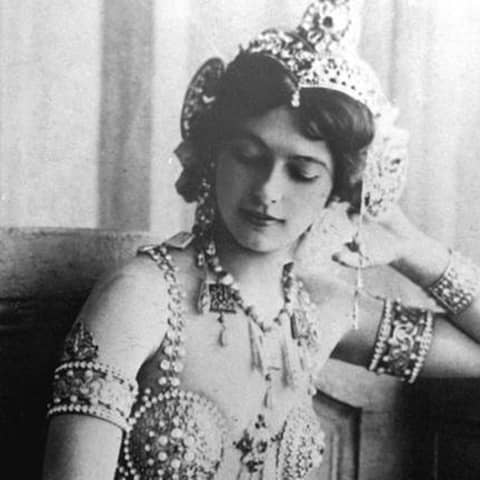 Historisches Bild der niederländische Tänzerin Mata Hari