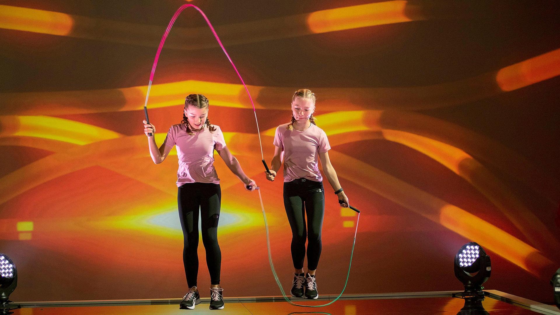 Klein gegen Groß Das DoppelseilsprungDuell mit Miriam und Felix Neureuther ARD Mediathek