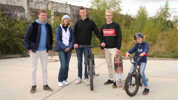 Neuneinhalb - Das Reportermagazin Für Kinder - Mitmischen Als Kinderrecht - Wie Kinder Für Einen Skatepark Kämpfen
