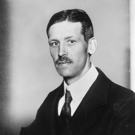 Rudolf Breitscheid (1874 - 1944; SPD), Reichstagsabgeordneter von 1920 - 1933; undatierte Porträtaufnahme