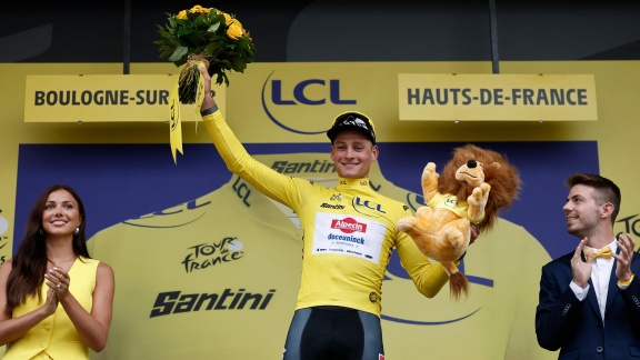 Sportschau Tour De France - 2. Etappe - Die Siegerehrung