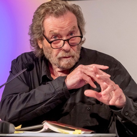 Wolfgang Schiffer, Schriftsteller und Übersetzer isländischer Literatur, sowie ehem. Redakteur im Hörspiel des Westdeutschen Rundfunks Köln.