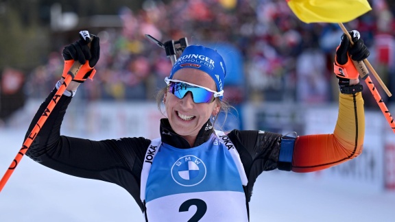 Sportschau Wintersport - Franziska Preuß Krönt Sich Zur Weltmeisterin In Der Verfolgung