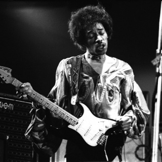 Jimi Hendrix auf einem Konzert am 30.8.1970 in Paris (Archivbild)