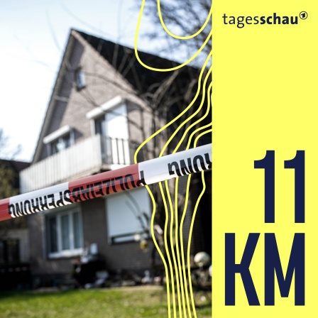 Absperrband der Polizei hängt vor einem Einfamilienhaus. In der Nacht zum 1. März soll den Ermittlern zufolge ein 32 Jahre alter Bundeswehrsoldat vier Menschen in den Gemeinden Westervesede und Brockel erschossen haben. Unter den Toten ist ein dreijähriges Kind.