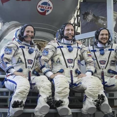 US-Astronautin Serena Aunon-Chancellor, der russische Kosmonaut Sergej Prokopjew und der deutsche Astronaut Alexander Gerst