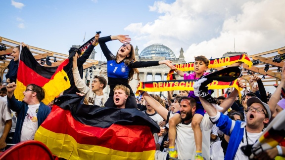 Sportschau Uefa Euro 2024 - Die Erste Em-woche - Die Suche Nach Dem Sommermärchen
