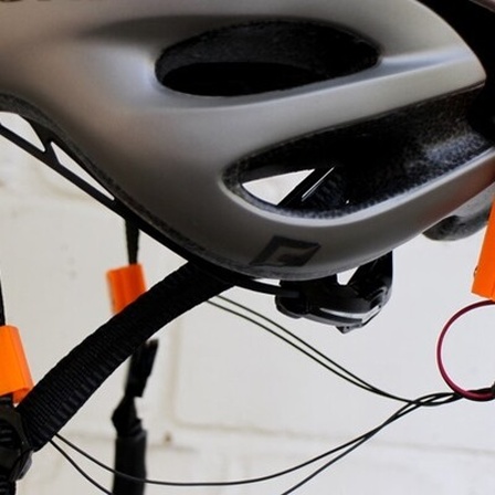 Netzbasteln: Knochenschall-Bluetooth-Fahrradhelm