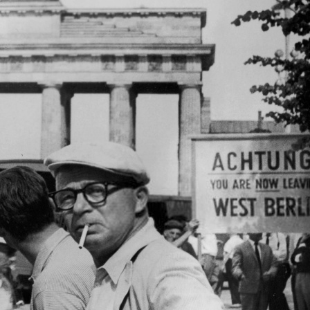 Mauer Macht Mensch | Die Sehenswürdigkeit © Hulton Archive / Freier Fotograf