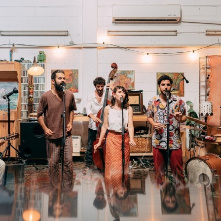 die Band Saravá