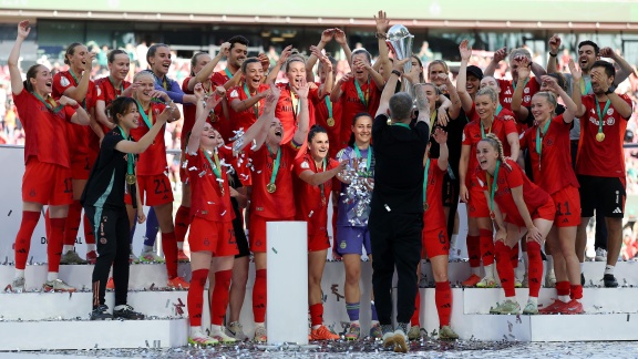 Sportschau - Die Siegerehrung Nach Dem Dfb-pokalfinale Der Frauen