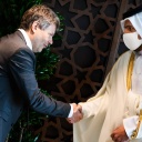 Robert Habeck reicht Scheich in Katar die Hand