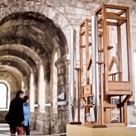 Orgel, die das Werk von John Cage in der ehemaligen Klosterkirche Burchardi in Halberstadt spielt.