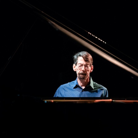 Pianist Fred Hersch