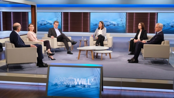 Anne Will - Machtkampf In Russland – Chance Für Die Ukraine.