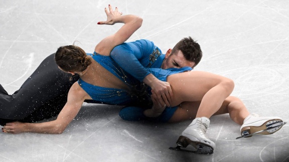 Sportschau - Eiskunstlauf: Teamwettbewerb (x) - Roc Auf Platz 1 Trotz Sturz Im Paarlauf
