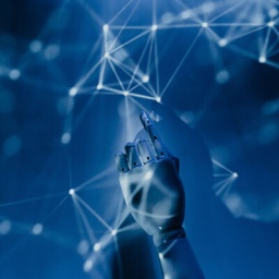 Eine Modellhand greift nach leuchtenden Verknüpfungspunkten, die ein digitales Netzwerk darstellen sollen.
