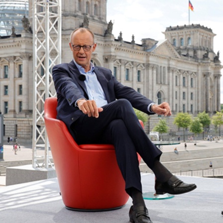 Friedrich Merz und Moderator Markus Preiß beim ARD-Sommerinterview, 14.07.2024.