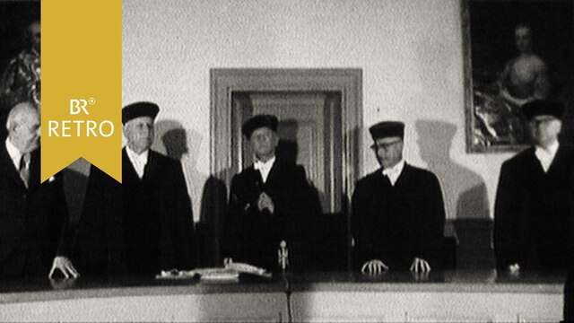 Richter in schwarzen Roben | Bild: BR Archiv