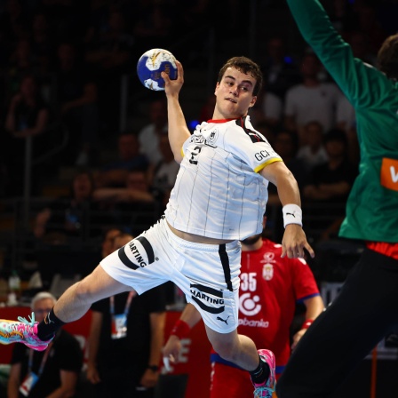 Torwurf von Tim Freihoefer Deutschland Deutschland vs Serbien, Handball, U21