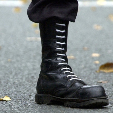 Symbolbild: Springerstiefel