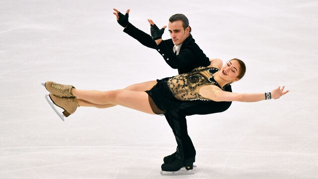 Paar auf dem Eis - Eiskunstlauf Europameisterschaft 2022 Tallinn