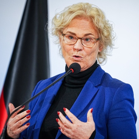 Christine Lambrecht (SPD), Bundesministerin der Verteidigung