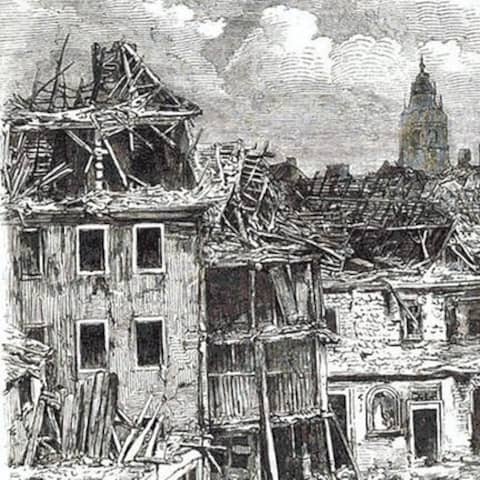 Die obere Gaugasse in Mainz mit der Stephanskirche  nach der Explosion des Pulverturms von 1857.