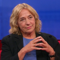 Astrid Neuy-Lobkowicz zu Gast auf dem Roten Sofa.