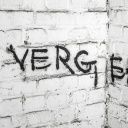 Wand mit Graffiti: Vergebung