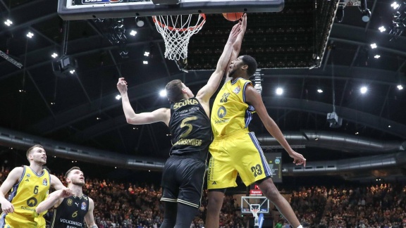 Sportschau - Alba Berlin In Braunschweig Dominant