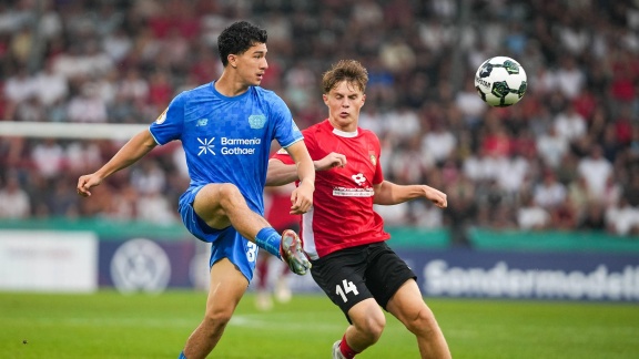 Sportschau - Bayer Gewinnt Regenschlacht Gegen Großaspach