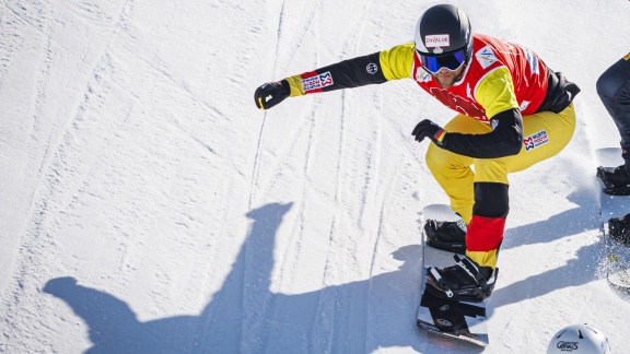 Sportschau - Snowboardcross Zu Gast In Cervinia - Die Komplette übertragung