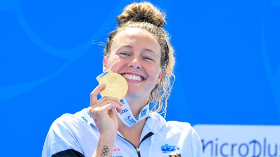Sportschau - Gold Für Leonie Beck Im Freiwasser