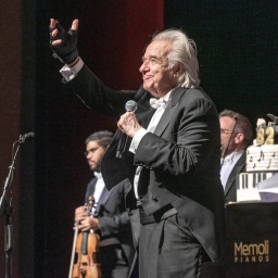 Joao Carlos Martins an seinem 82. Geburtstag auf der Bühne in SÃO PAULO 21.06.2022