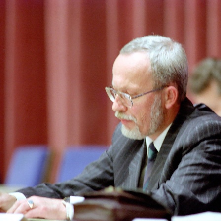 DDR-Ministerpräsident Lothar de Maiziere während der Debatte zum Einigungsvertrag