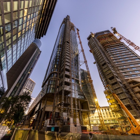 Die Baustelle „Four Frankfurt“ am Morgen