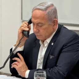 Der Ministerpräsident von Israel, Benjamin Netanjahu, telefoniert nach einer Kriegskabinettssitzung mit dem amerikanischen Präsidenten.